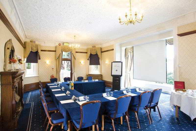 Hotel The Birch 3*